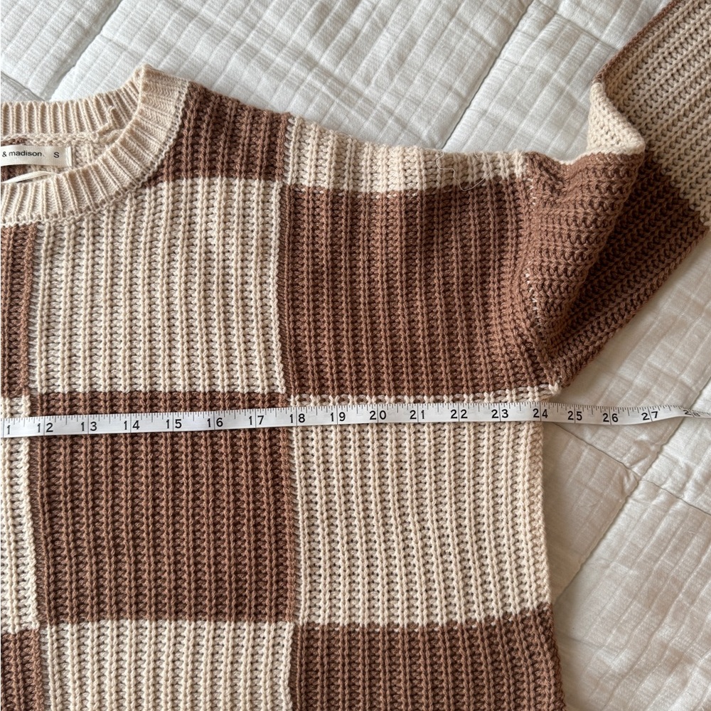 Moon & madison brown checkered knit sweater - Picture 4 of 7